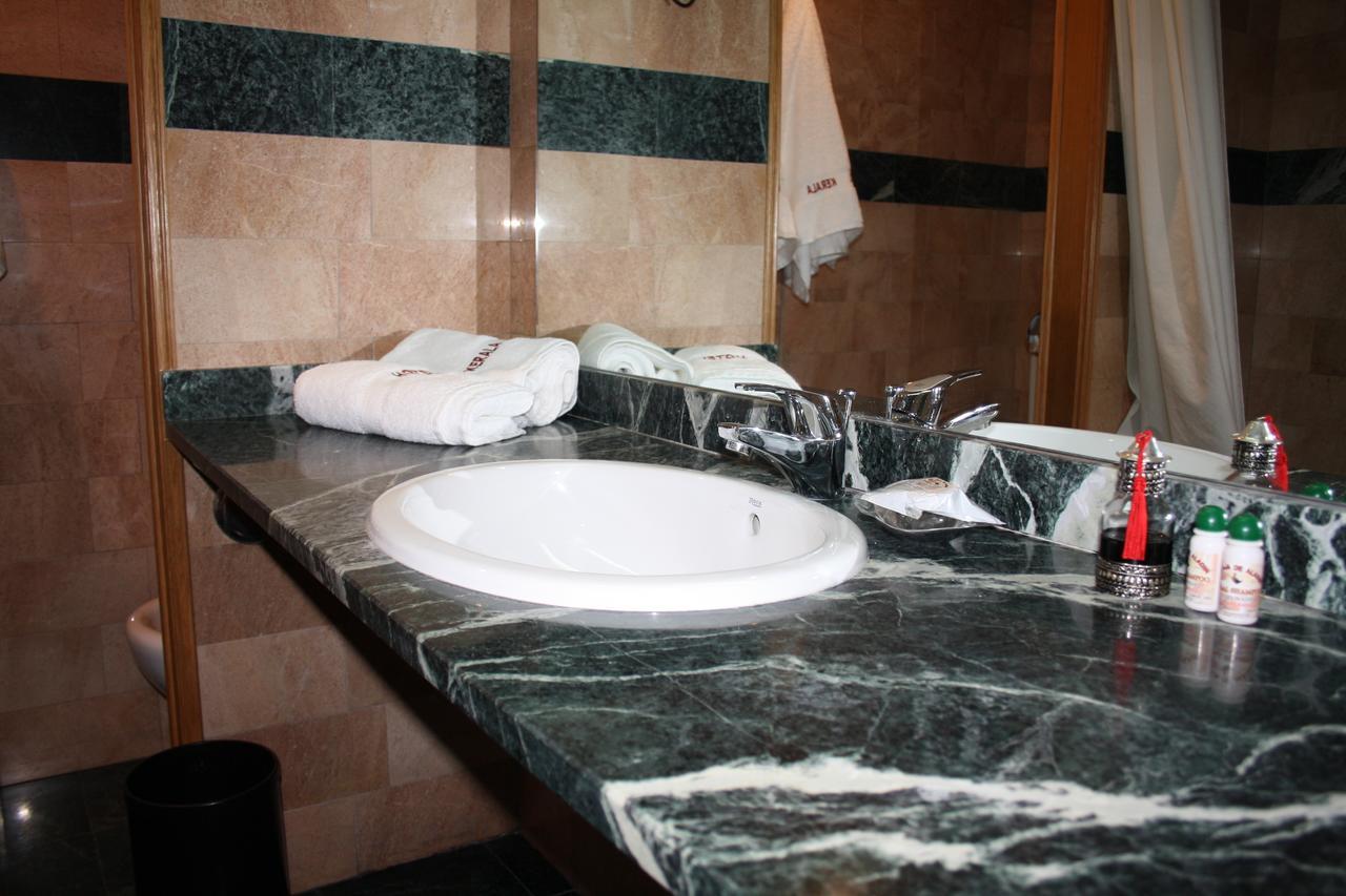San Esteban de Pravia Hotel Kerala מראה חיצוני תמונה