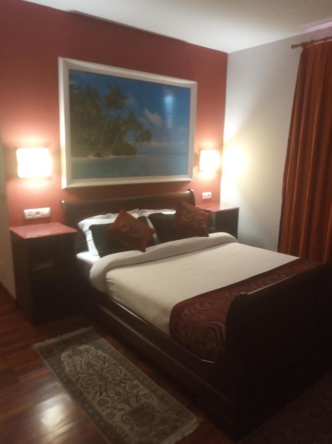 San Esteban de Pravia Hotel Kerala מראה חיצוני תמונה